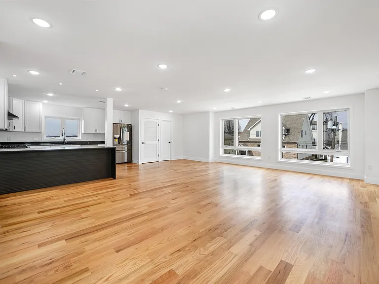 270 Lafayette Ave #2 — Photo 21