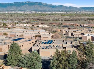 61 Wind Rd NW, Albuquerque, NM 87120