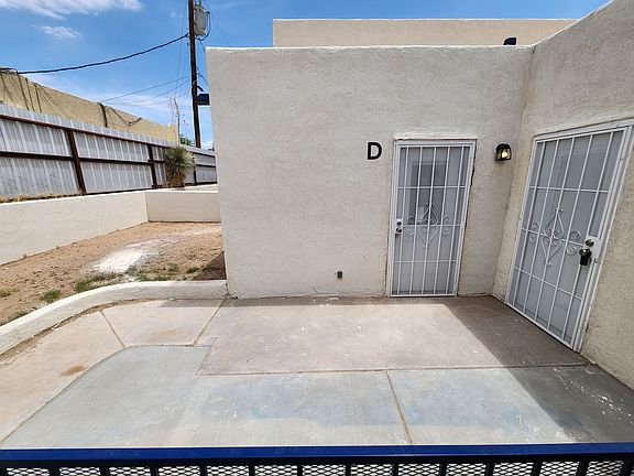 3rd image of 1217 La Fonda Dr APT D
