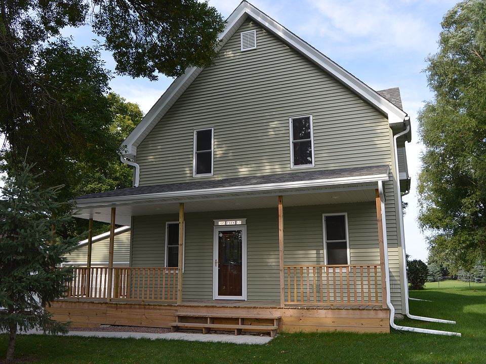 1st image of 305 Park St