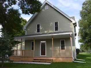 305 Park St, Oyens, IA 51045