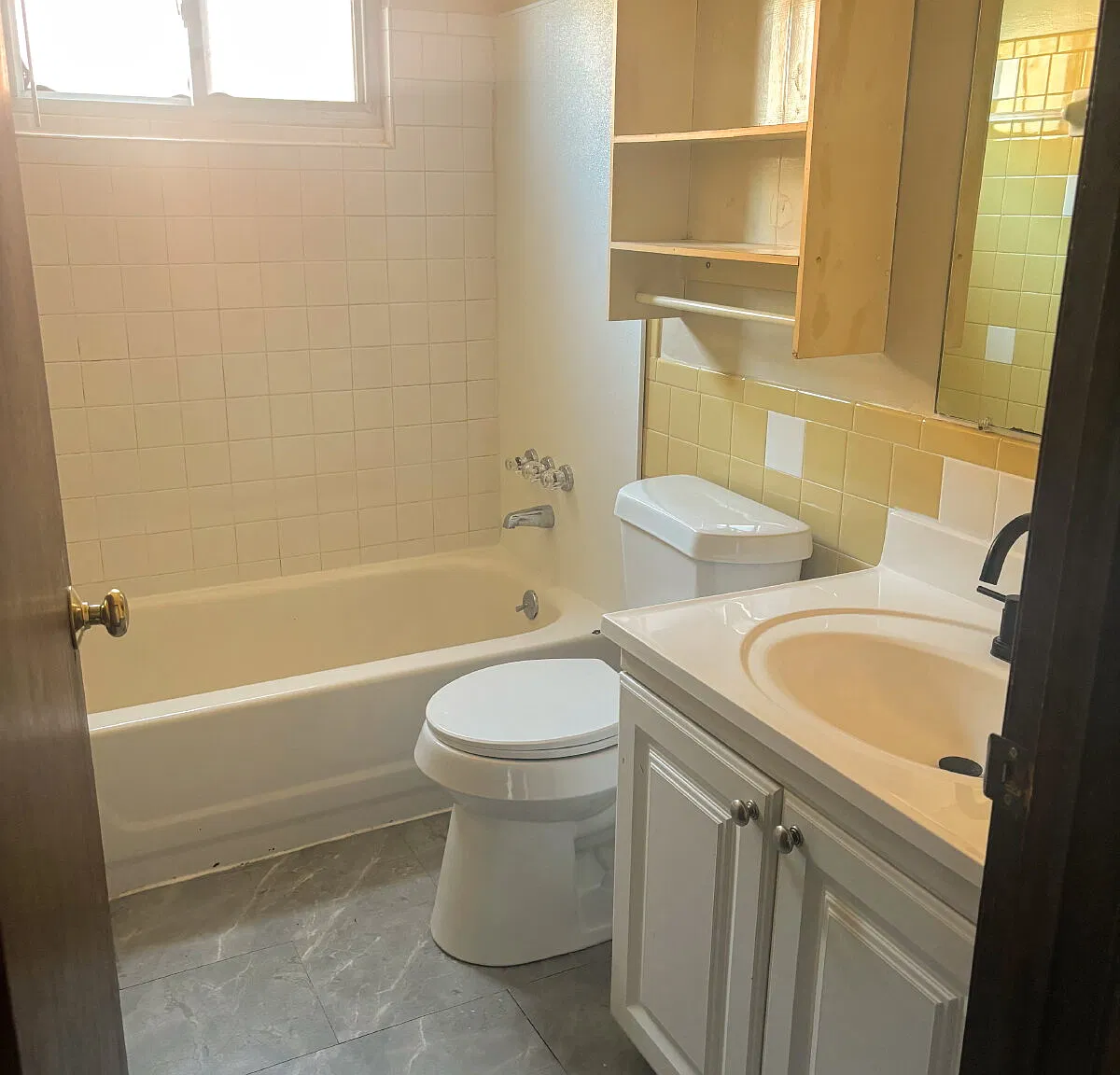 2 bed, 1.0 bath, $1,095 — Photo 4