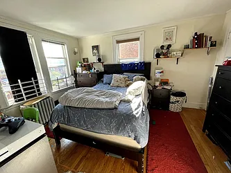 Rented by Metro Garden Realty NYC
