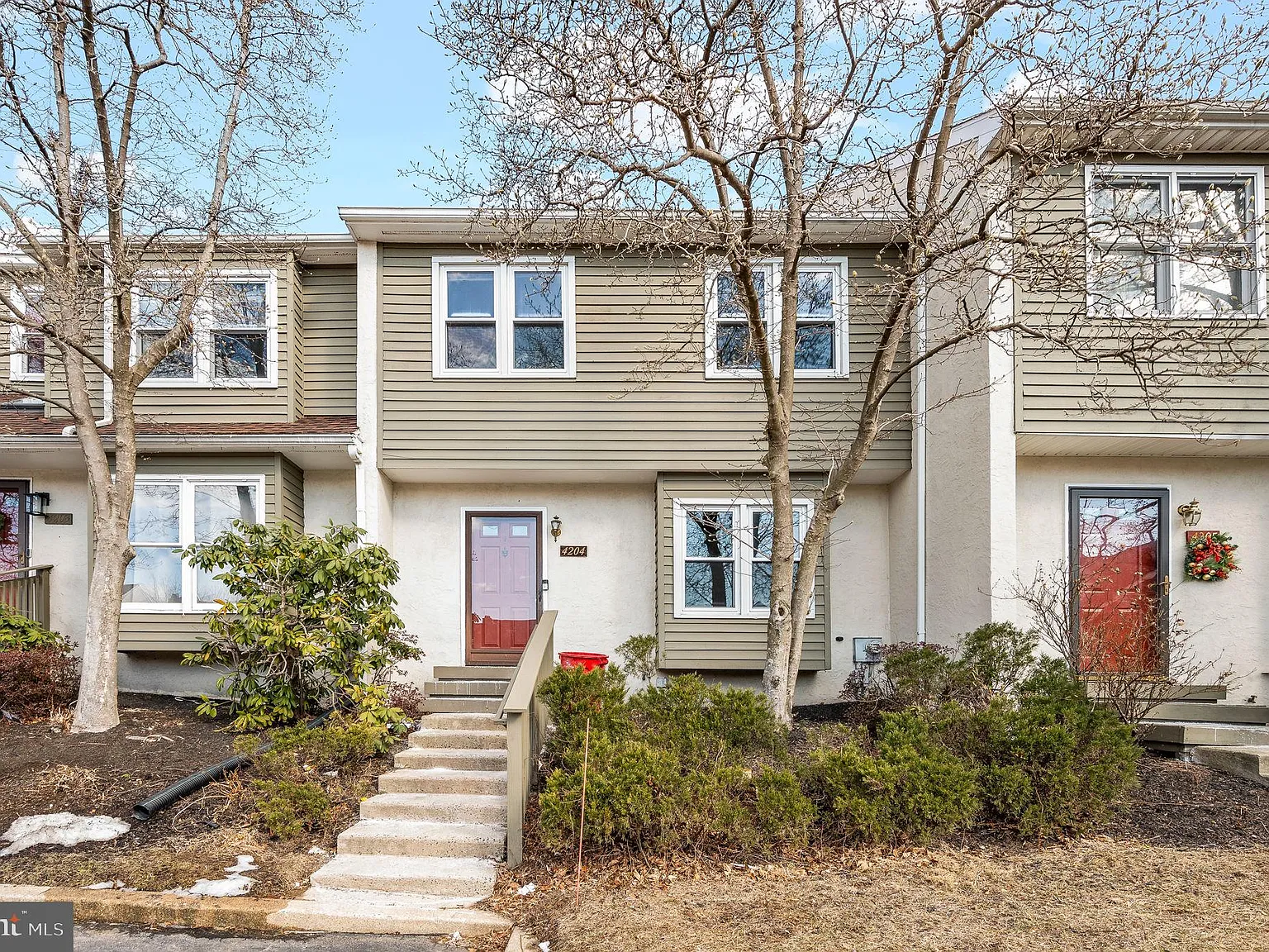3 bed, 2.5 bath, 1742 sqft, $2,750 — Photo 1