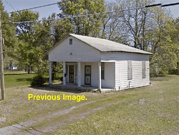 1st image of 810 E 15th Ave