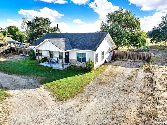 3rd image of 1301 Avenue H