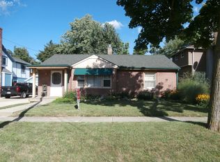 402 N Marquette St, Durand, MI
