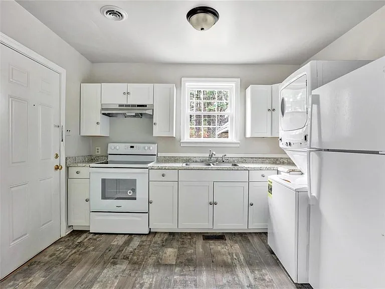 4271 Glasgow Rd — Photo 7