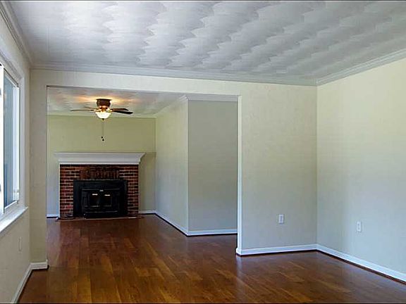 5th image of 705 James Dr