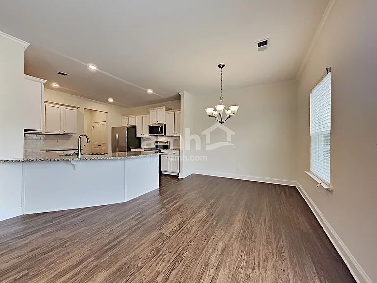 588 Woodall Rd — Photo 5