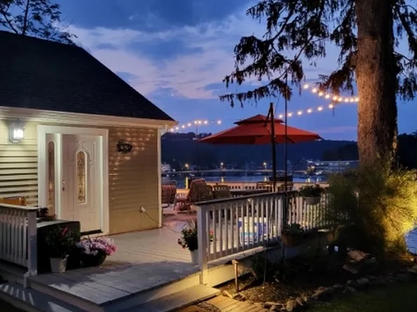 373 Lakeside Blvd, Hopatcong Boro, NJ 07843
