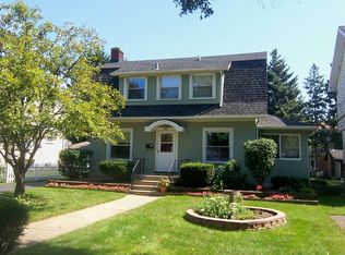 611 N Waiola Ave, La Grange Park, IL 60526