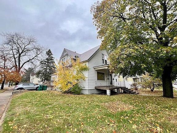 2nd image of 753 1/2 Marinette Ave #2
