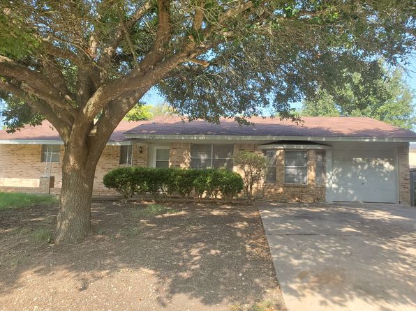 1904 Pleasant Ln