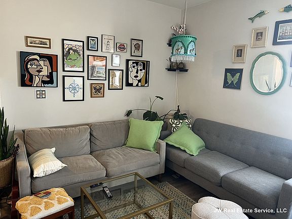 2nd image of 39 Union St #1