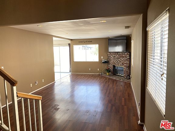 4th image of 12407 221st St