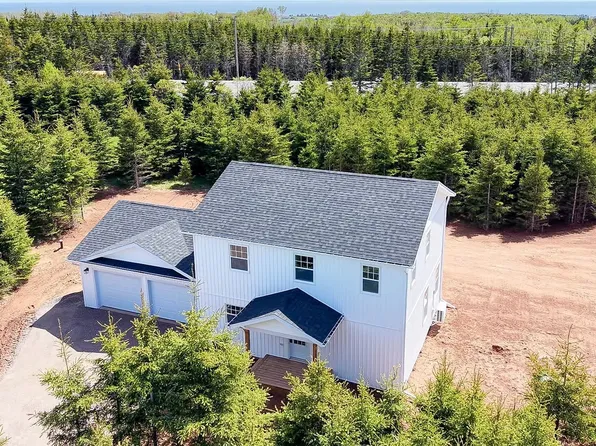 29 Spruce Ln, Charlotte Parish, PE C0A 1P0