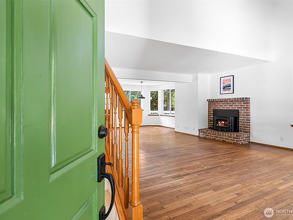 4th image of 10095 NE Knight Road