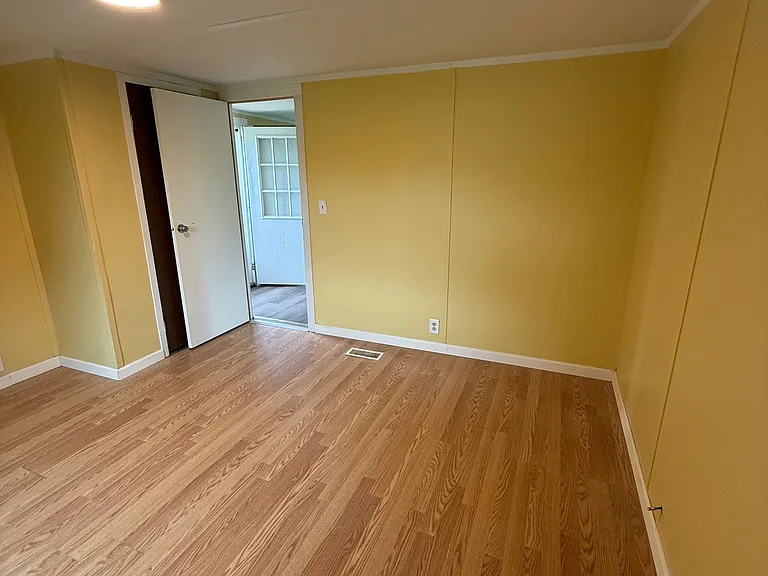 2020 W Barr Rd — Photo 34