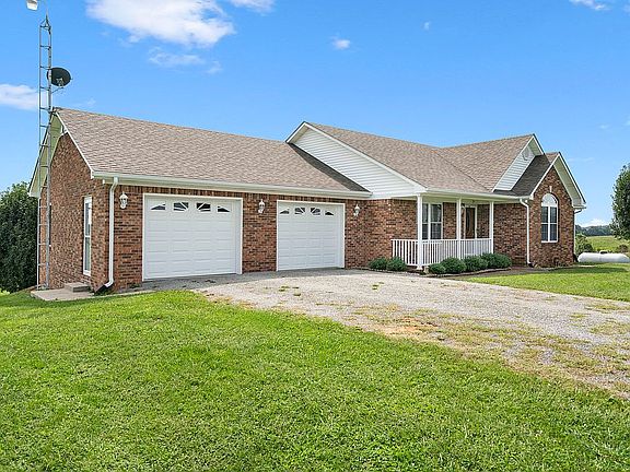 Side Yard/Drive Way