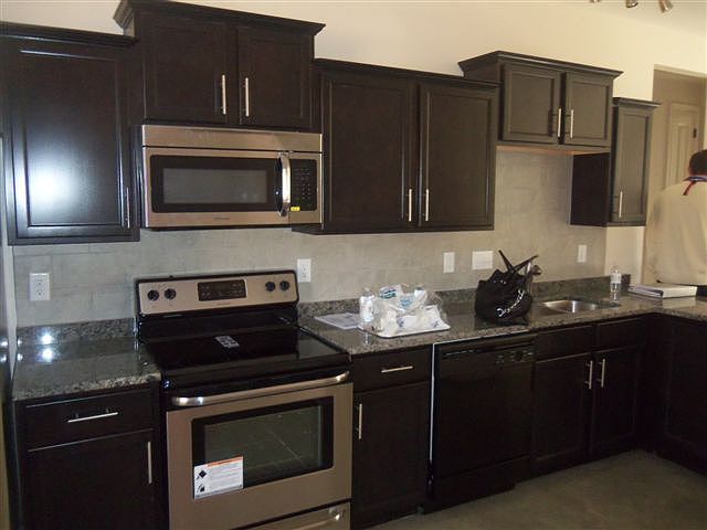 2nd image of 172 N Willett St #101