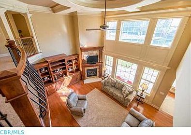 2nd image of 6405 Mahogany Dr