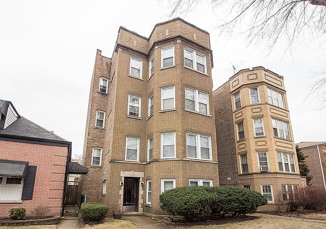 1st image of 7433 N Claremont Ave #G