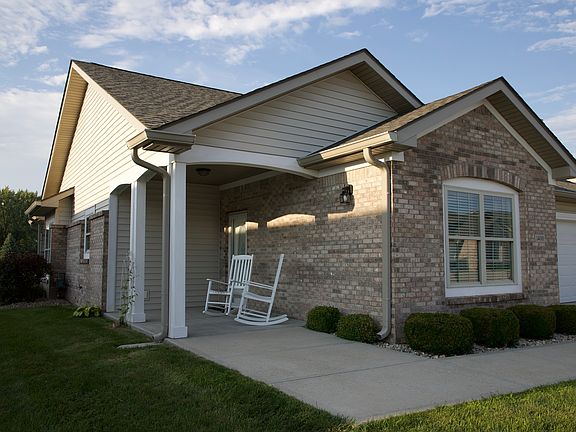 2nd image of 1400 Eastfield Dr