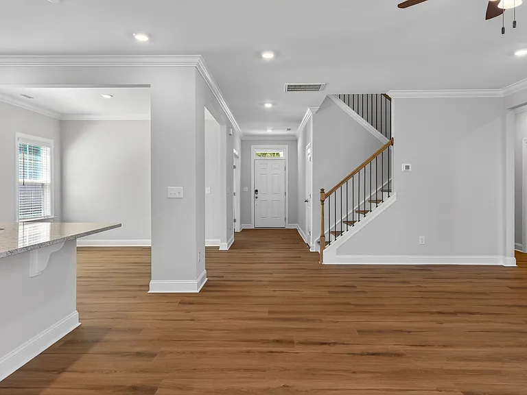 1029 Constellation Cir — Photo 11