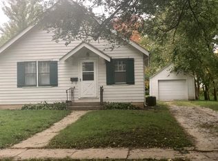 221 S Maple Ave, Ames, IA 50010
