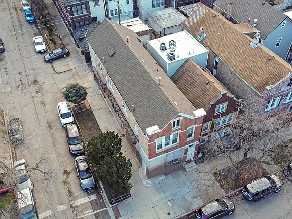 3rd image of 2301 S Sacramento Ave