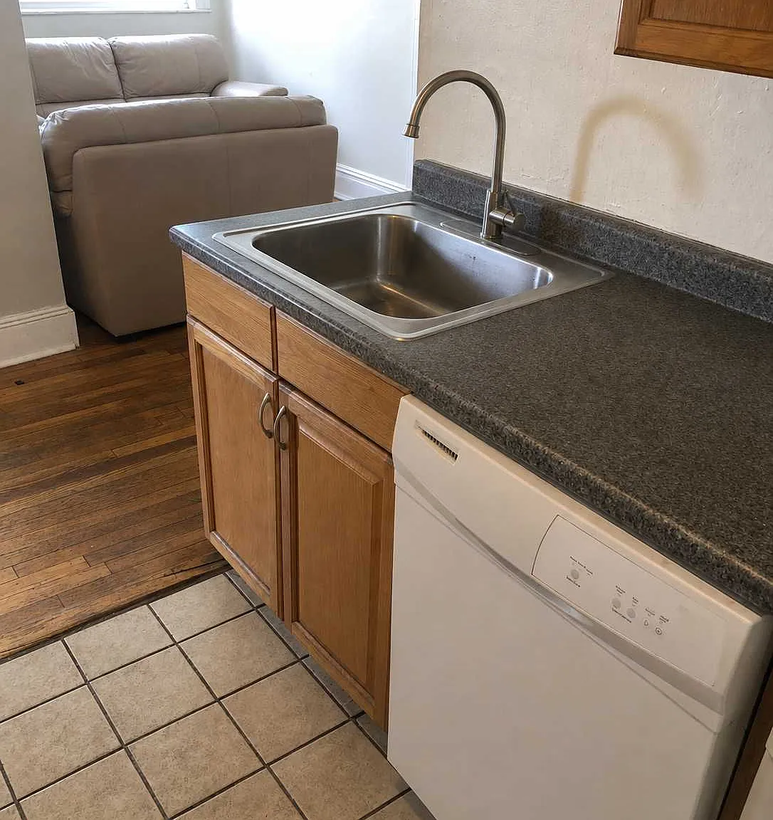 3 bed, $3,600 — Photo 1
