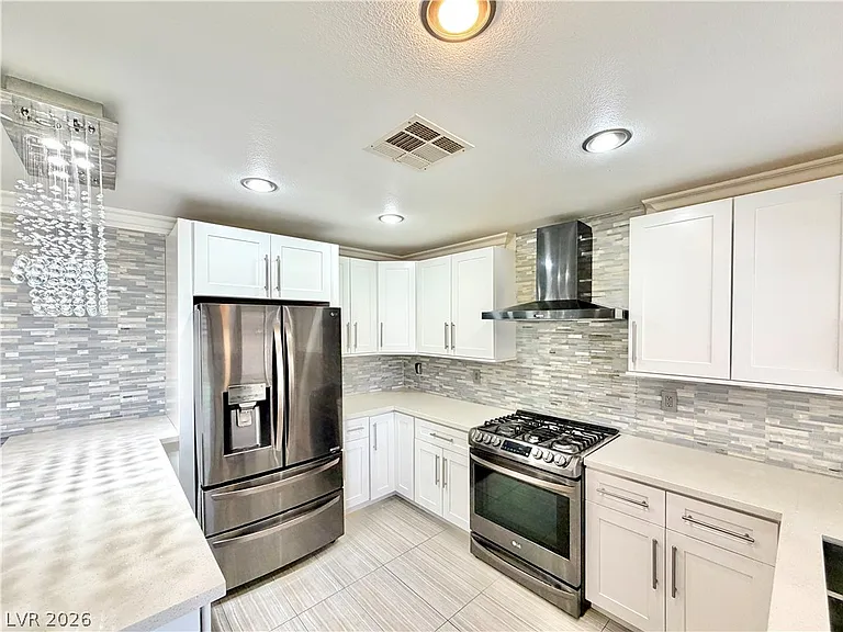 10087 Yellow Canary Ave — Photo 8