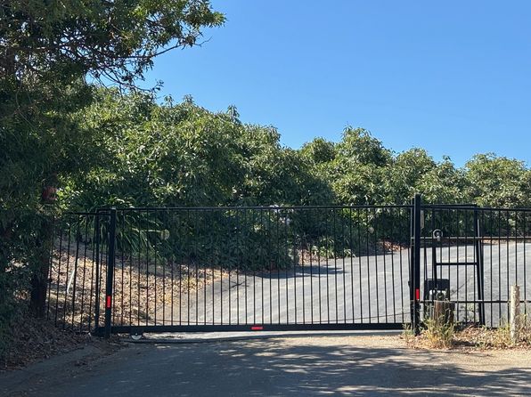 1450 Camino Manadero