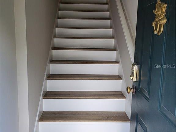 2nd image of 1012 Persimmon St #B