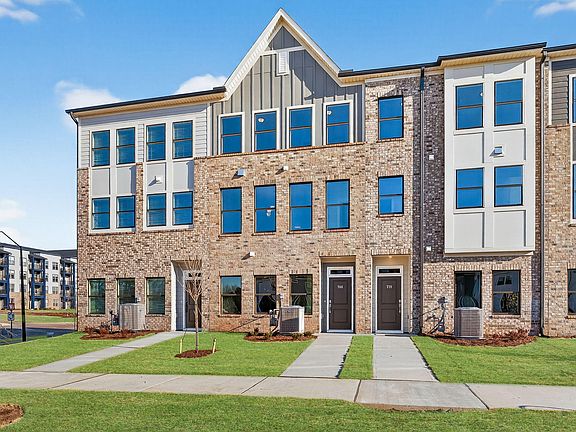 3rd image of 768 Ballyneal Aly