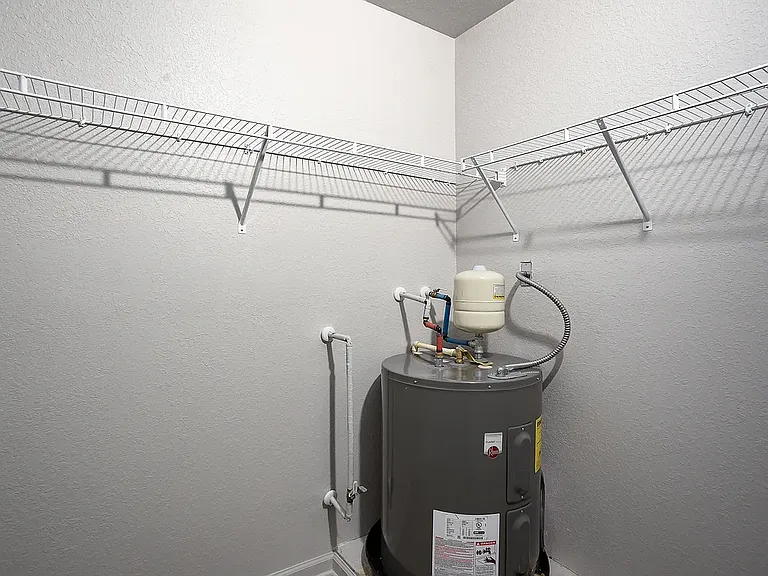 Crockett Hills Apartments — Photo 9