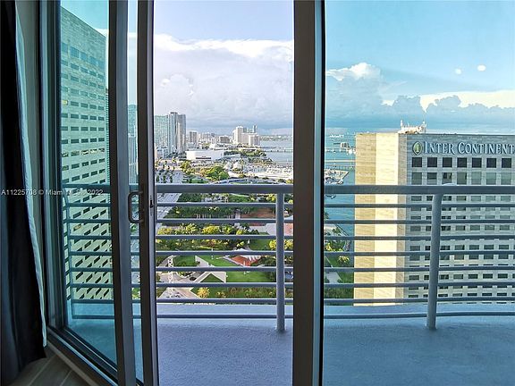 2nd image of 325 Biscayne Blvd #3924