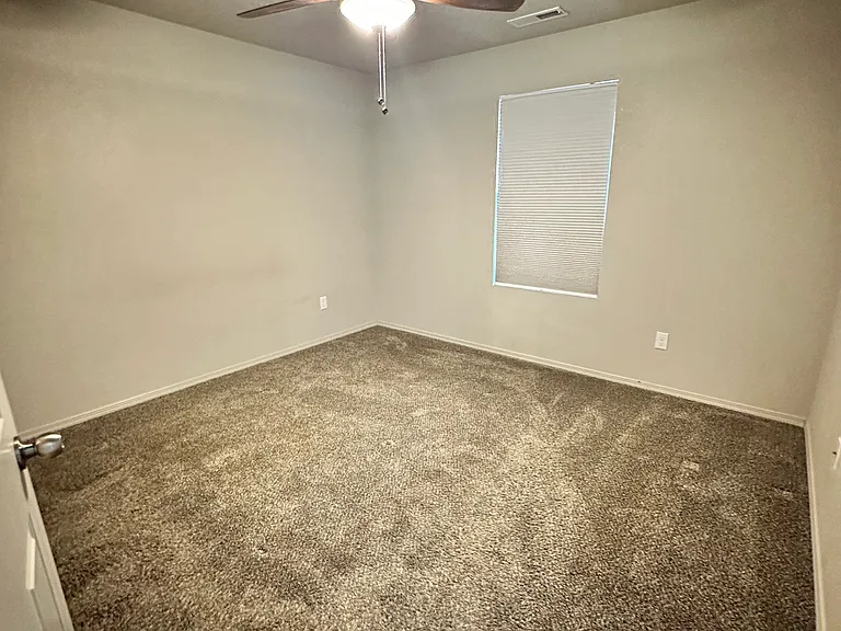 16928 Loggia Ave — Photo 15