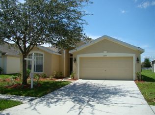 6739 Runner Oak Dr, Wesley Chapel, FL 33545
