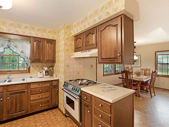 4th image of 3765 W Pardee Dr