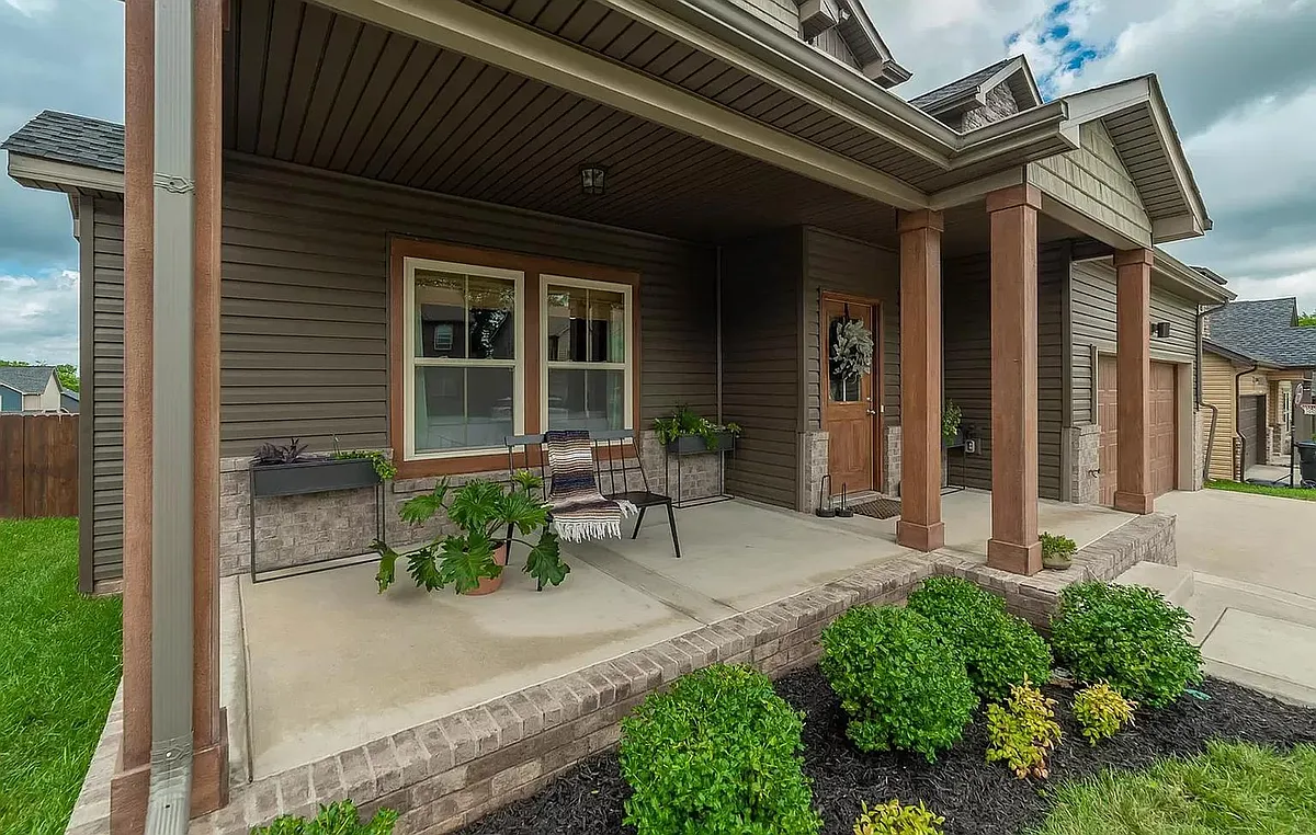 Building Photo - 1335 Golden Eagle Way