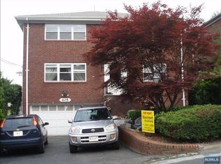 405 9th Street #FL 2ND, Palisades Park, NJ 07650