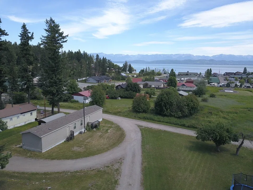 4 bed, $2,175 — Photo 2