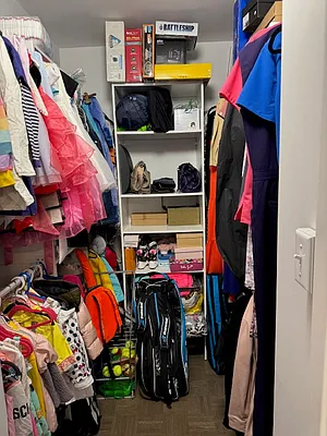 Sold by S P R Realty | media 28