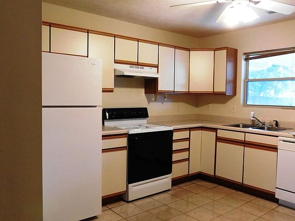 4th image of 600 S Russell St APT D