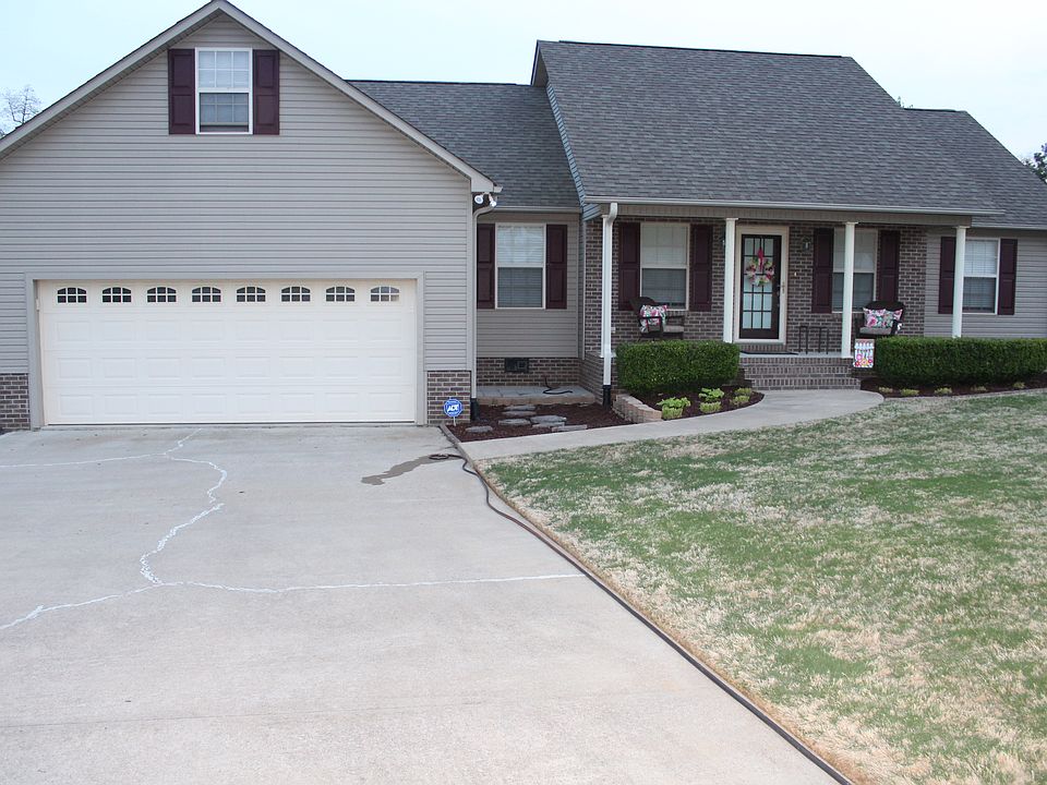 1st image of 145 Countryview Ln