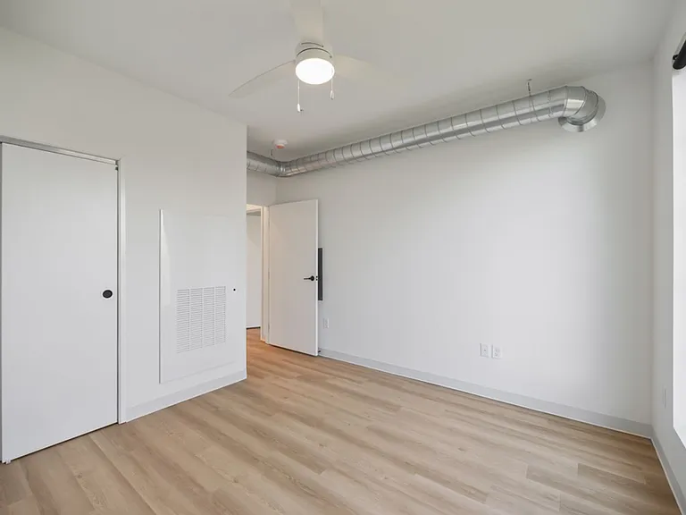 West Light Apartments - Brand New — Photo 154