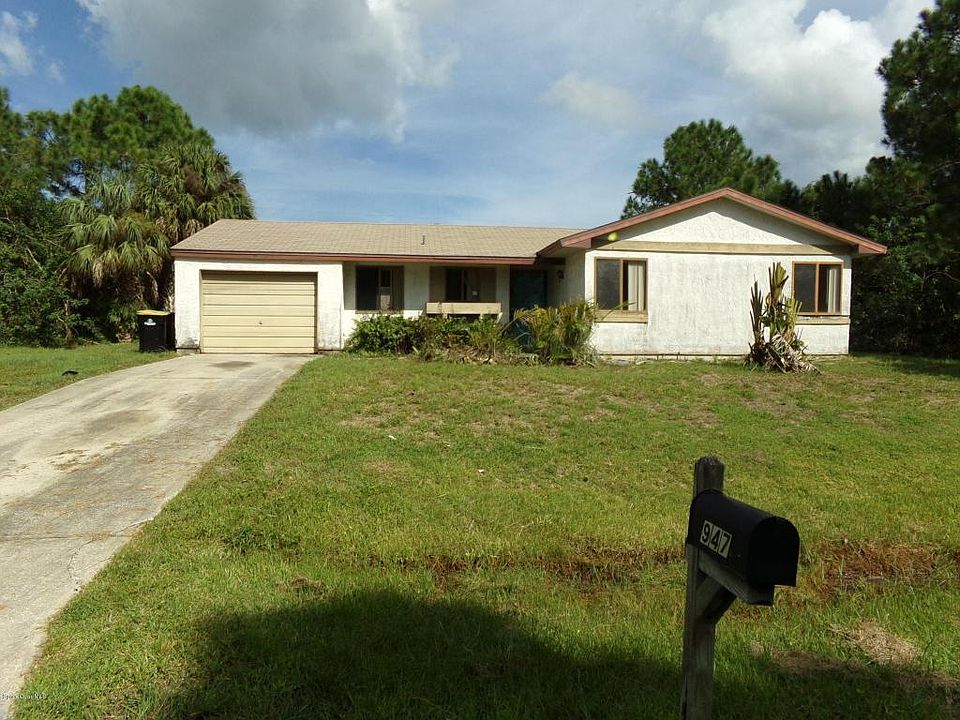 1st image of 947 Aurelia Ave SE