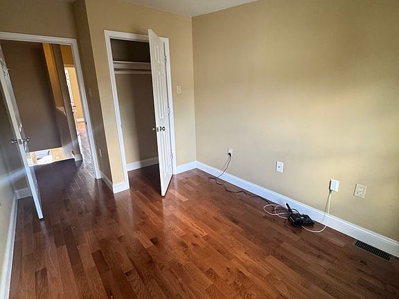 4th image of 1314 S Harmony St
